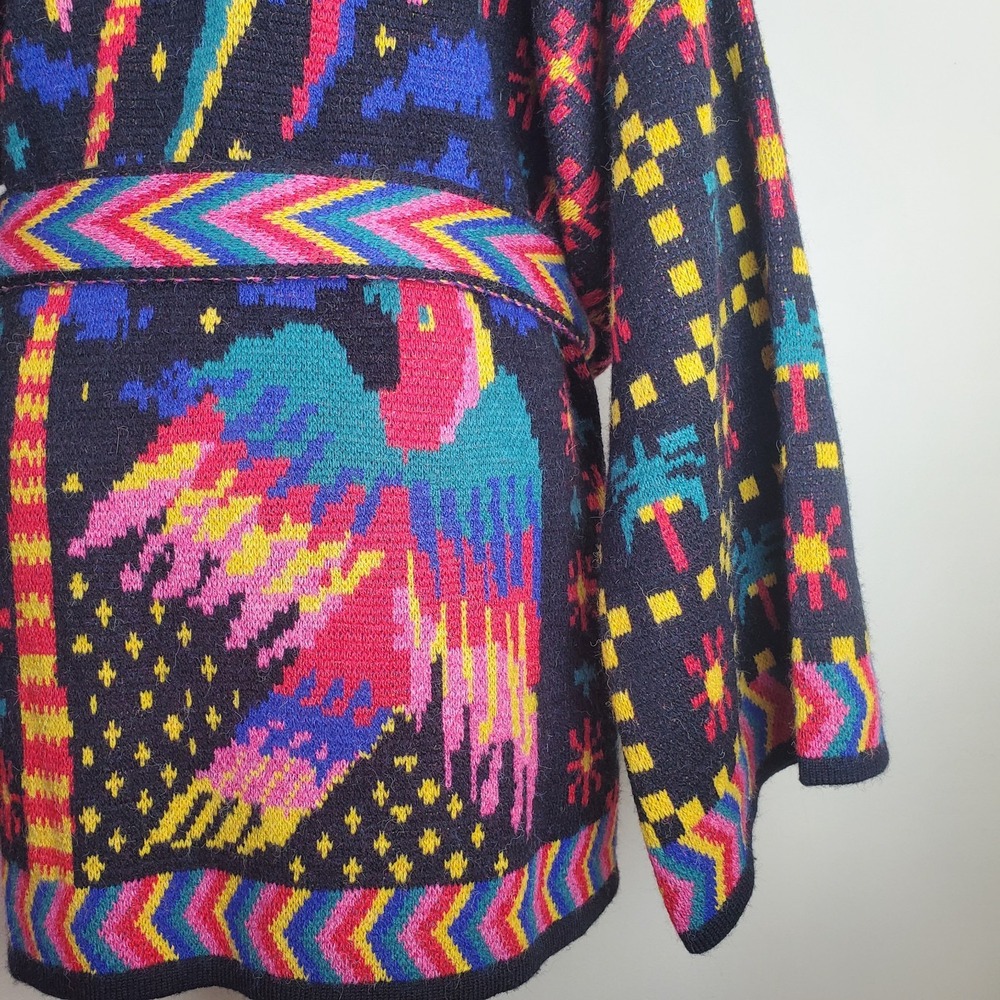 NWT Farm Rio Macaw Night Belted Kimono Cardigan Sweater Tropical Wild Colorful - Picture 3 of 10